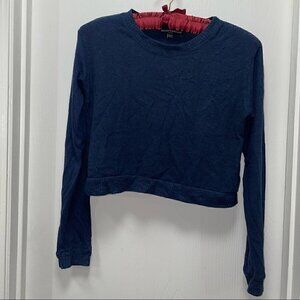 Brandy Melville Sweater Cropped Top Pullover Crewneck Long Sleeve Boxy Shirt